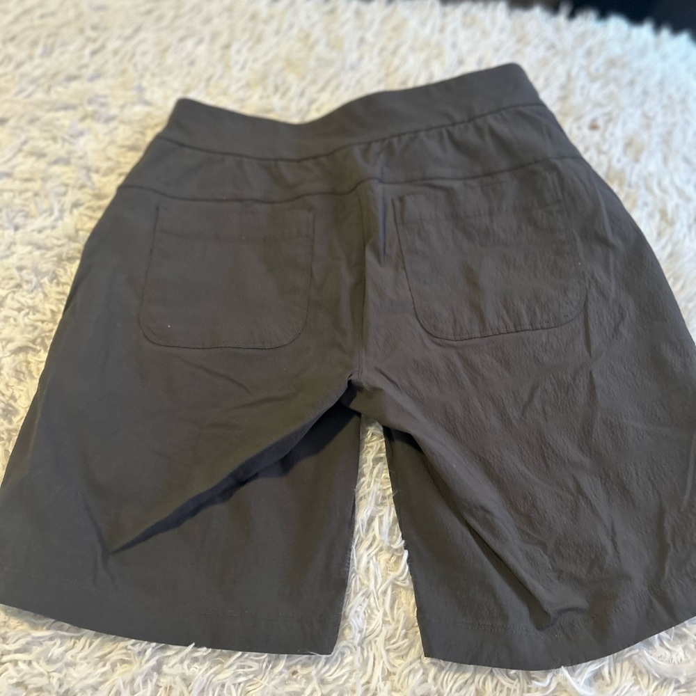 50%offw❤️ Athleta Trekkie Bermuda Shorts 4 inseam 8”. 98